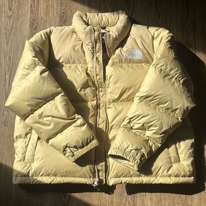 The North Face Women's Nuptse 700 Down Coat Khaki Stone